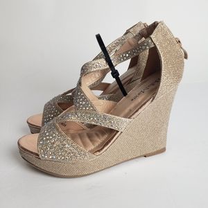 Bella Marie Santo Champagne Wedge Sandals 9